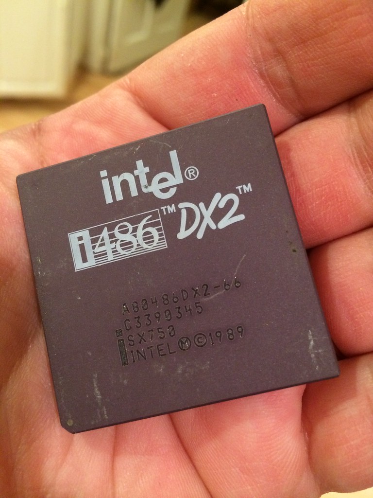 Os chips de memória agora são mais caros do que os chips de computação por área